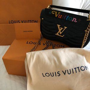 Louis Vuitton New Wave Chain MM Bag (Noir)